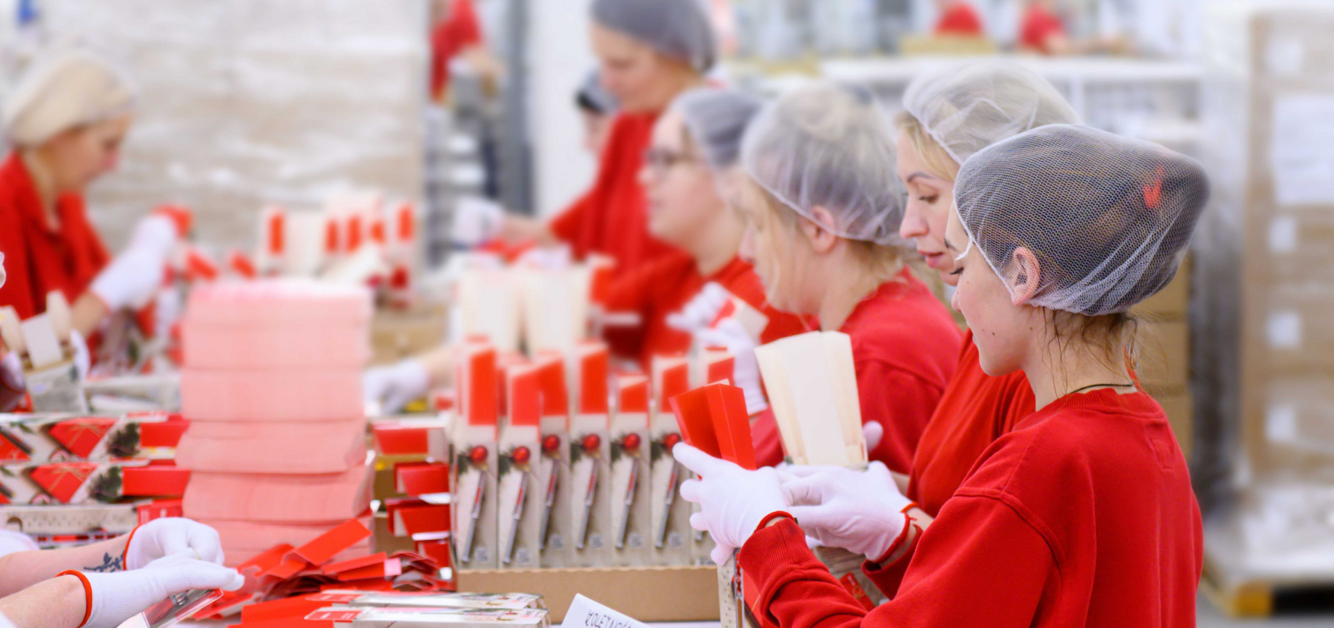 [Translate to Polnisch:] Co-Packing bei Karl Knauer