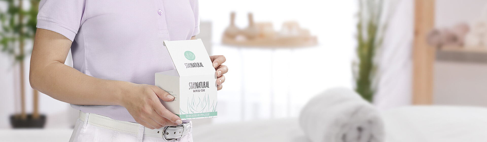 Opakowanie kosmetyczne zostaje otwarte