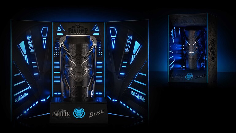 Świecące na niebiesko, czarne pudełko na puszkę